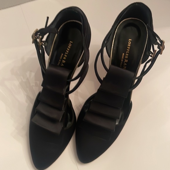 Beautiful Loffler Randall heels. Perfect condition. Gorgeous details/ fabric. - Picture 2 of 7